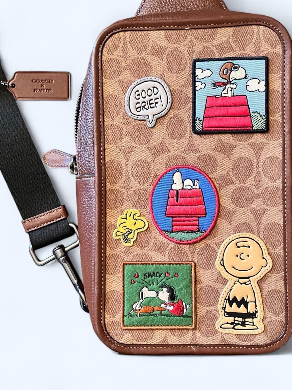 RARE Coach x Peanuts Collab Sullivan Pack with Patches Like New